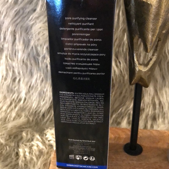 Dr. Brandt Pore Purifying Cleanser - Picture 3 of 5